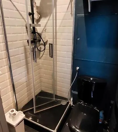 Stilvolle, Helle Altbauwohnung Am Schloss Apartman